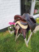 Magnifique selle de dressage aachen forestier
