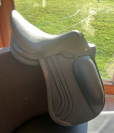 Selle de dressage neuve de marque OKLES