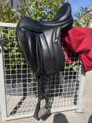 Selle de dressage &Eacute;quipe Viktoria 17,5
