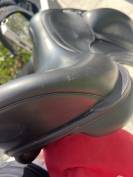 Selle de dressage &Eacute;quipe Viktoria 17,5