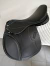 Selle Norton synth&eacute;tique 17.5"