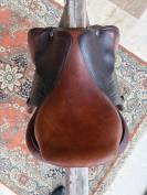 Selle CWD close contact SE03 17 pouces quartiers 2L