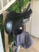 Selle dressage Meyer 17&acute;5 noir