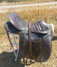 Selle cuir taille cheval de trait 