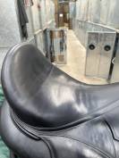 Selle dressage Devoucoux Makila Lab 