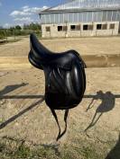 Selle de dressage GBS 17 pouces 