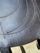Selle de dressage Antar&egrave;s 18&rdquo; Quartier 4 + accessoires
