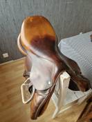 Selle devoucoux mod&egrave;le biarritz de 2011, taille 17