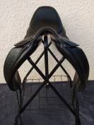 Selle Dressage Childeric DGP 17'5 petit prix