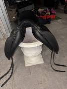 Selle de dressage 
