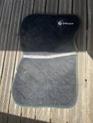Tapis gris 