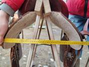 Selle western large et courte 