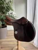 Selle obstacle Meyer 17 pouces q4