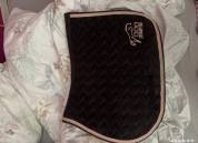 Lots 3tapis + un licol prix abordable urgent 