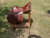 Selle ANTARES obstacle - taille 18 pouce