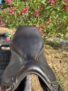 Selle d&rsquo;obstacle Ikonic 17&rdquo;