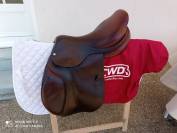 A vendre selle CWD SE02 17,5 pouces ann&eacute;e 2011