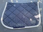 Tapis bleu marine 