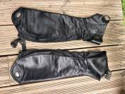 Mini chaps cuir noir Parlenti
