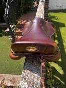 Montura salto 16,5&rsquo; premier equine cuero 