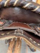 Selle western en cuir grav&eacute;e &ndash; Tr&egrave;s bel &eacute;tat