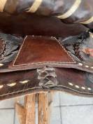 Selle western en cuir grav&eacute;e &ndash; Tr&egrave;s bel &eacute;tat
