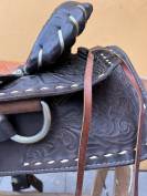 Selle western en cuir grav&eacute;e &ndash; Tr&egrave;s bel &eacute;tat