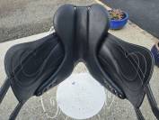 Selle dressage antares 17.5 pouces