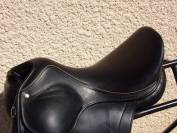 Selle Dressage Childeric 17' petit prix 
