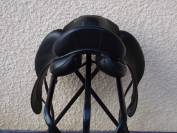 Selle dressage Childeric 17'5 petit prix 