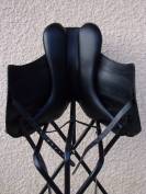 Selle dressage Childeric 17'5 petit prix 