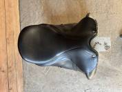 Selle Bates innova dressage 17,5p