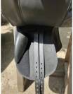 Selle dressage synth&eacute;tique 