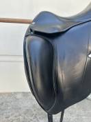 Selle de dressage Equipe model Emporio 