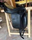 Selle de dressage FORESTIER - Saumur, en tr&egrave;s bon &eacute;tat 