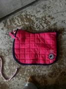 Tapis d&rsquo;&eacute;quitation rose fouganza