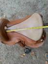 Tr&egrave;s belle selle l&eacute;g&egrave;re realis&eacute;e en France 