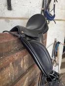 Selle de dressage 