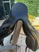 Selle de dressage HENNIG