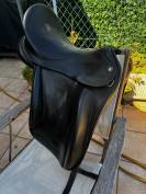 Selle de dressage HENNIG