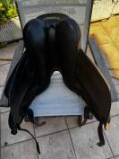 Selle de dressage HENNIG