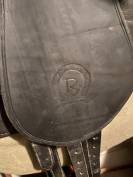 Selle de dressage espagnole