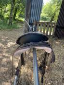 Selle western artisanale en cuir &ndash; &eacute;tat neuf &ndash; taille c