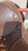 Selle cuir marron mixte 17,5" vendue avec accessoires 