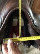 Selle Forestier avec sa housse de protection, &eacute;trivi&egrave;res Forestier et &eacute;triers