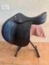 Selle Equipe emporio jumping noir   17 pouces