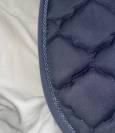 Tapis bleu marine 
