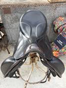Selle de dressage Genesis CL 