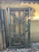 &Agrave; vendre lot complet de cl&ocirc;ture en bois et rubans elect