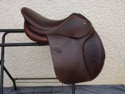 Selle Obstacle Childeric en superbe &eacute;tat 17'